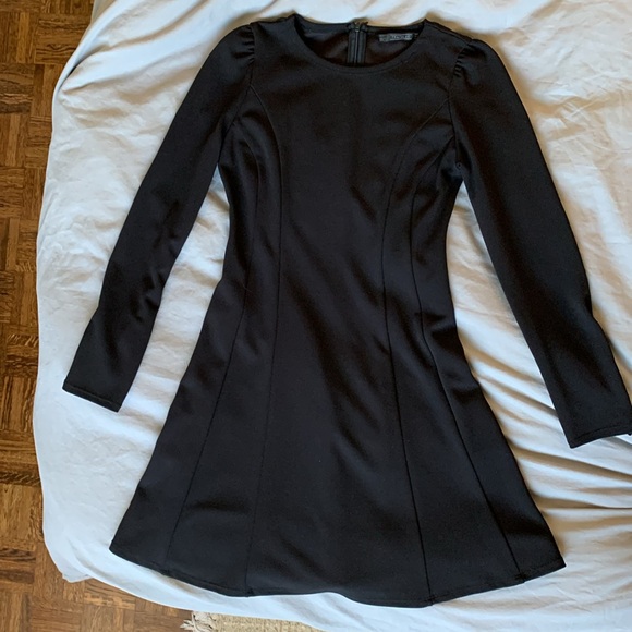 Long Sleeve Black Dress - Picture 11 of 11